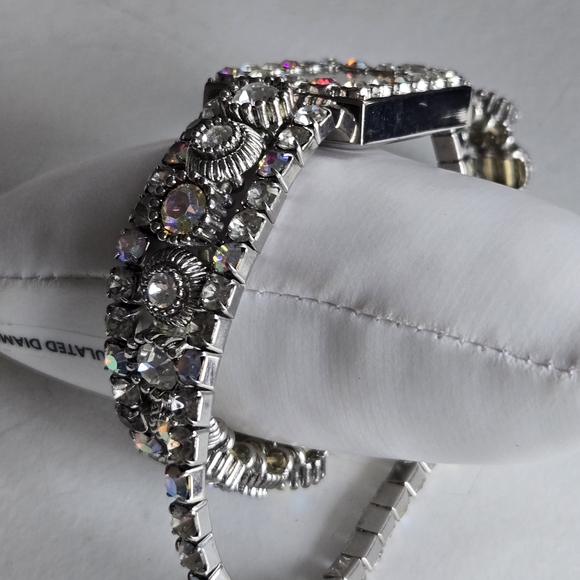 Vivani Women's Rhinestone Bling Watch Quartz Untested As-Is Need Battery - Picture 3 of 5